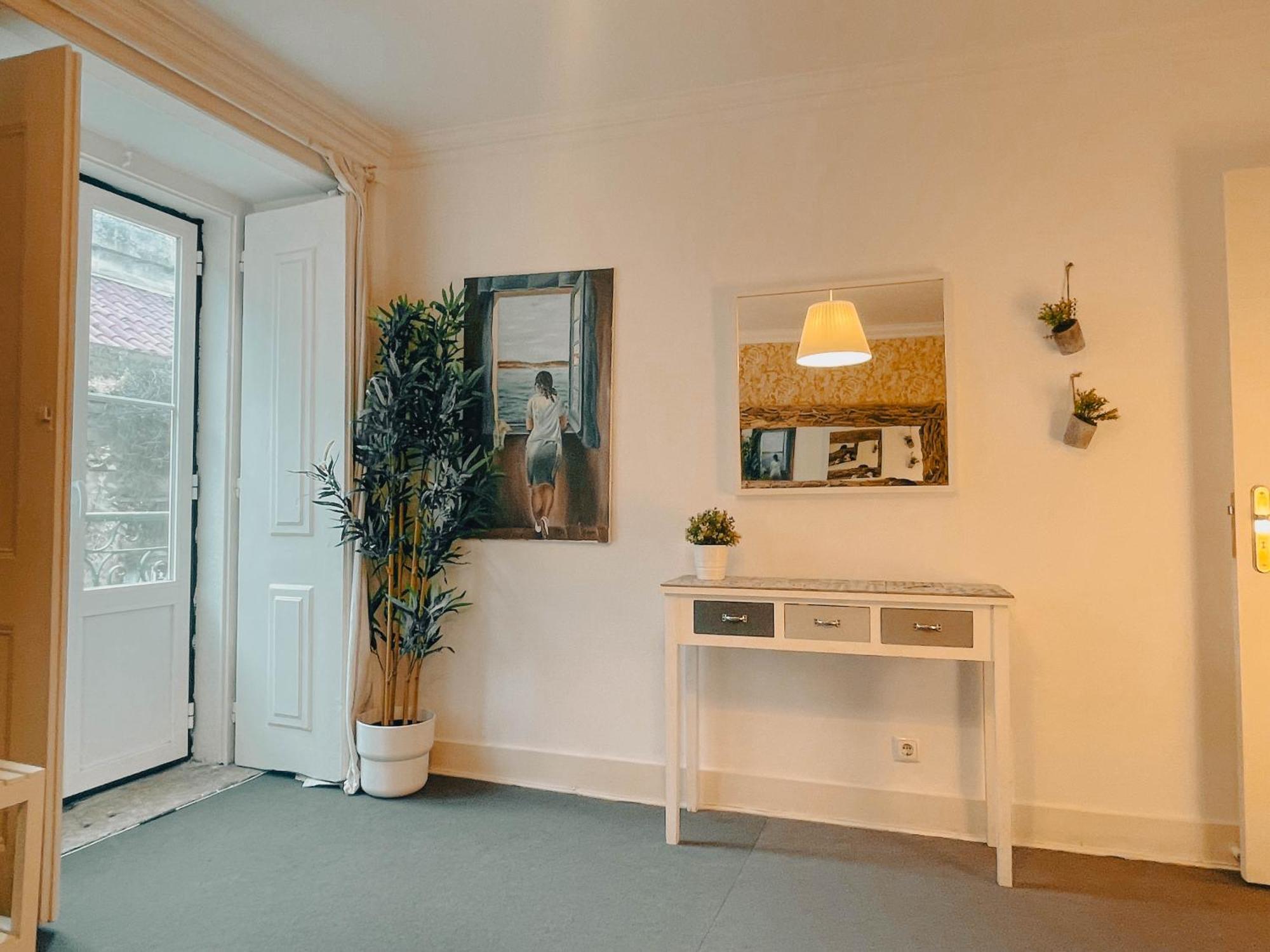 My Fair Lisbon - Trendy Bairro Alto Apartment מראה חיצוני תמונה